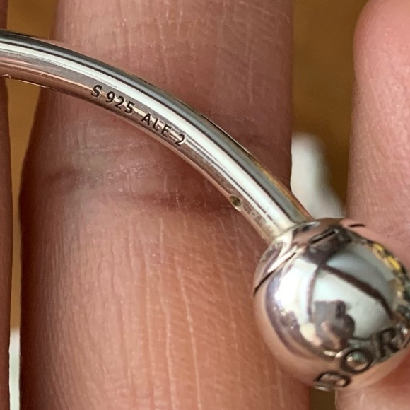 NWOT Pandora Open Bangle Charm Bracelet w/ 1 Bling Charms & 2 Pandora Stoppers - Picture 14 of 15